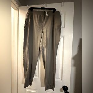 Lululemon adapted jogger medium/dark grey women’s size 12